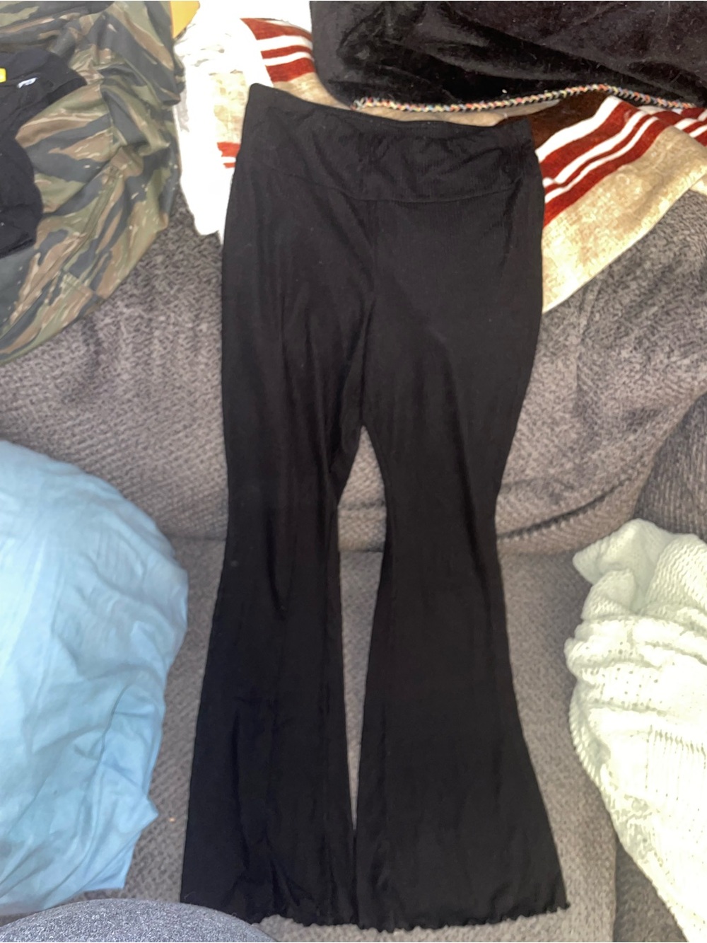 No Boundaries Women's Black Flared Pants with Elastic Waist